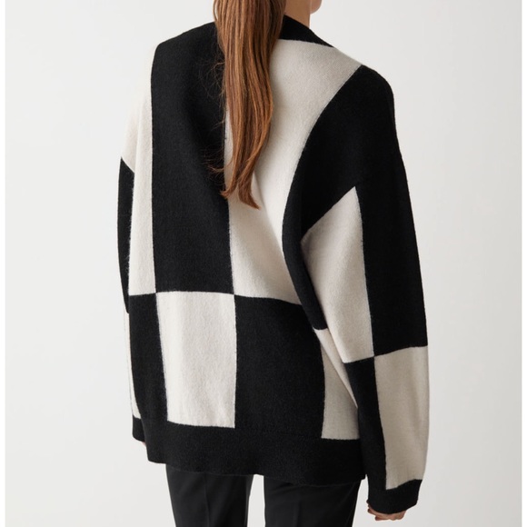 Oversized Color Block Cardigan 